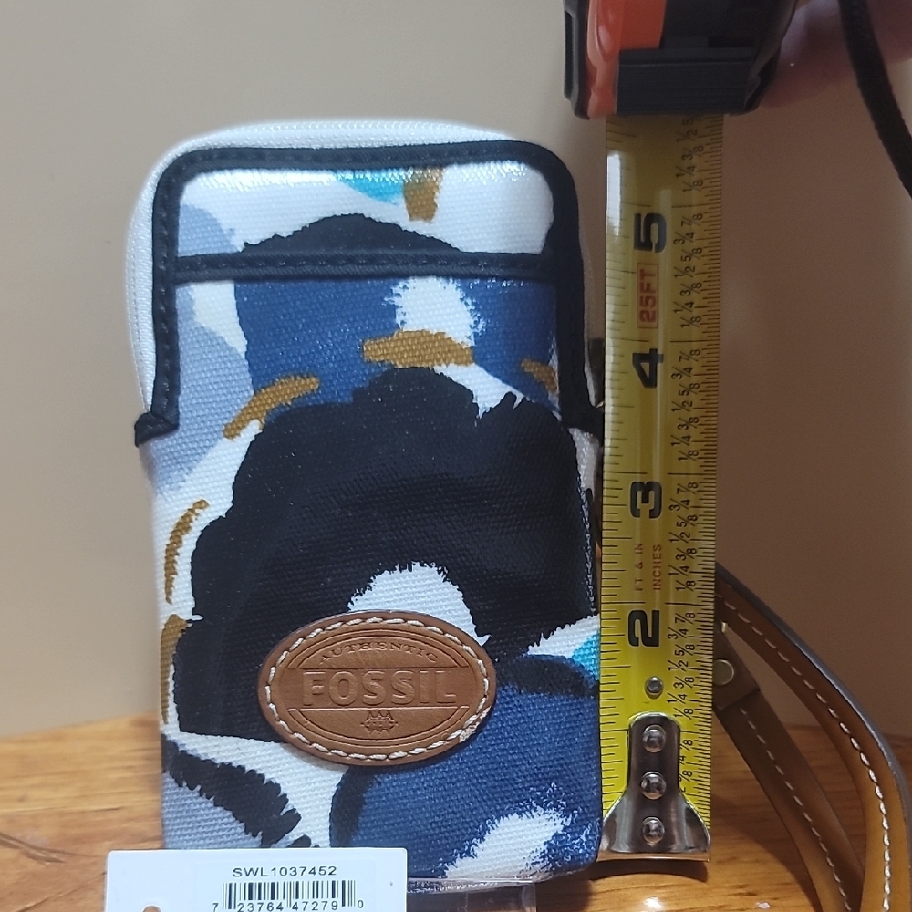 Fossil Multicolor Patterned Phone Case with Strap - Picture 6 of 7